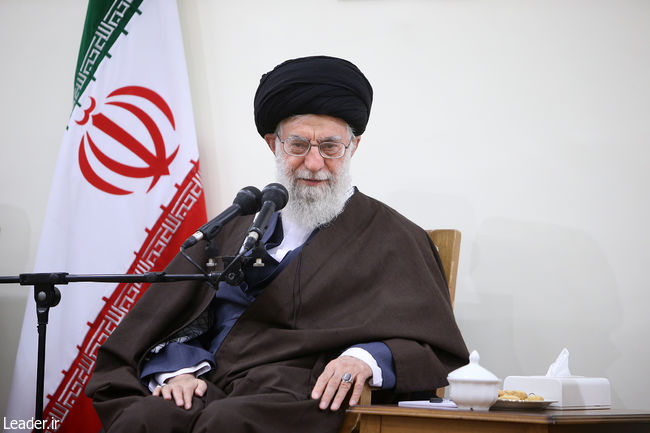 توصیه‌های مهم امام خامنه‌ای در ضرورت مدیریت فضای مجازی
