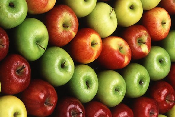 رنگ از رخ قطب سیب ایران پرید/ ۱۸۰۰۰۰ تن سیب آذربایجان‌غربی در وضعیت قرمز