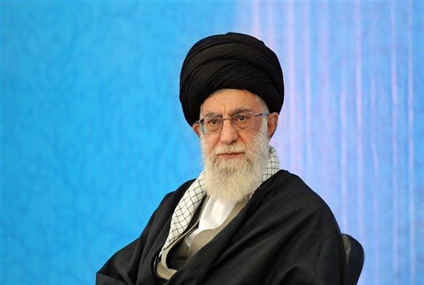 تجلیل رهبر انقلاب از پایبندی دختر حضرت امام به خط امام