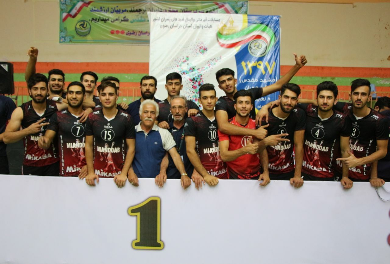 تیم والیبال امیدهای آذربایجان غربی قهرمان کشور شد