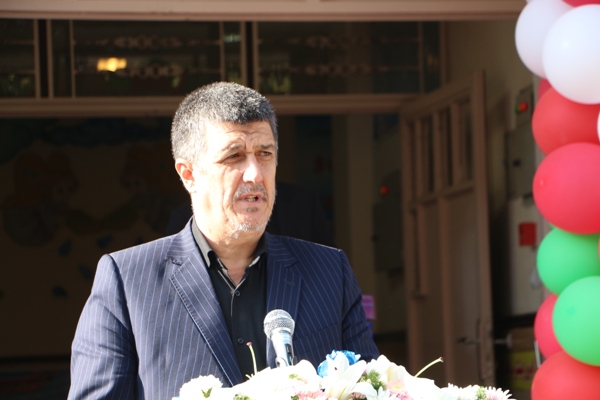 دانش آموزان نزد معلمان امانت هستند/ دفاع مقدس، درس ایثار و شهادت به ما داد