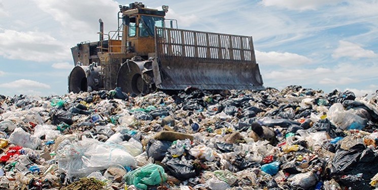 میاندوآب تنها شهر کشور است که زباله در بالای کوه دفع می شود/ در هیچ نقطه استان زباله ها به شکل اصولی و علمی دفع نمی شود