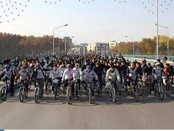 برگزاری همایش دوچرخه سواری با پخش زنده از شبکه ۳ در میاندوآب/ میاندوآب، شهر دوچرخه ایران روی آنتن می رود