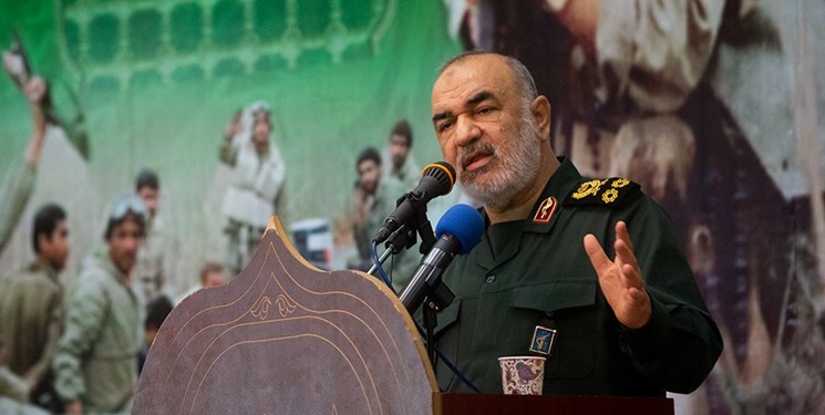 سرلشکر سلامی: بسیج نقطه کانونی عزت امت اسلامی است/ «حل مشکلات» استراتژی اصلی بسیج