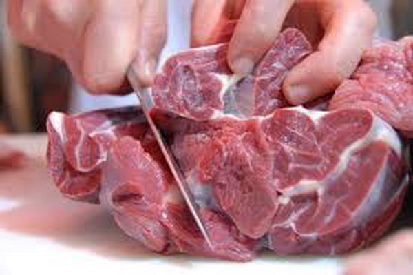 ممنوعیت عرضه گوشت قرمز و بساط کباب در معابر میاندوآب