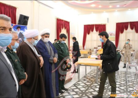 تجلیل از پرسنل و پرستاران درمانگاه شهدا میاندوآب+ تصاویر