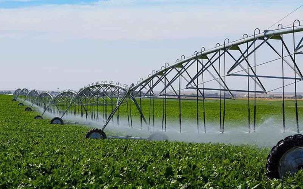 تجهیز بیش از ۸هزار هکتار از اراضی کشاورزی میاندوآب به سیستم آبیاری نوین
