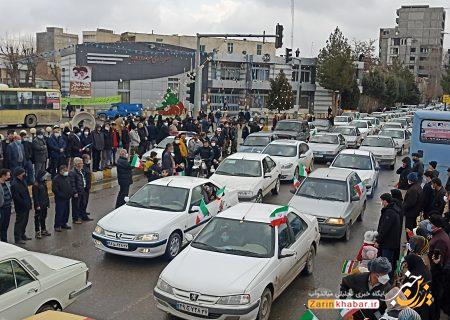 مردم میاندوآب با رژه موتوری و خودرویی سالگرد پیروزی انقلاب اسلامی را جشن گرفتند