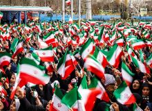 همراهی مردم با رهبری؛ عامل اصلی پیروزی/ ظهور مردم سالاری دینی از برکات انقلاب اسلامی است