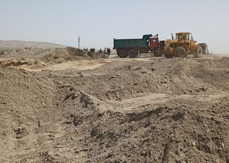  ۲۵۰۰ تن دپو شن و ماسه غیرمجاز در میاندوآب کشف و جمع آوری شد