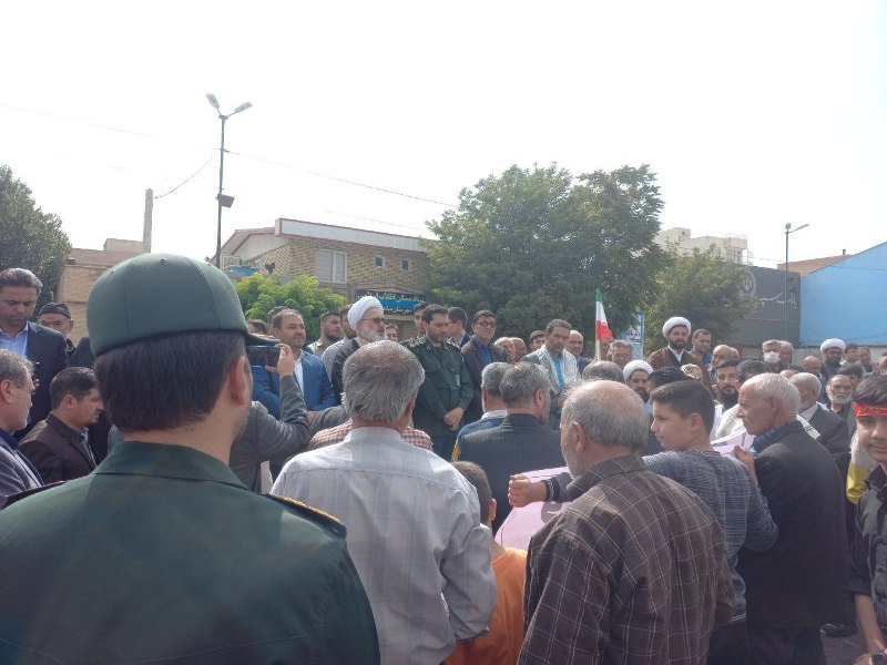 راهپیمایی نمازگزاران میاندوآبی در محکومیت حرکات هنجارشکنانه/ قدردانی راهپیمایان از نیروی انتظامی