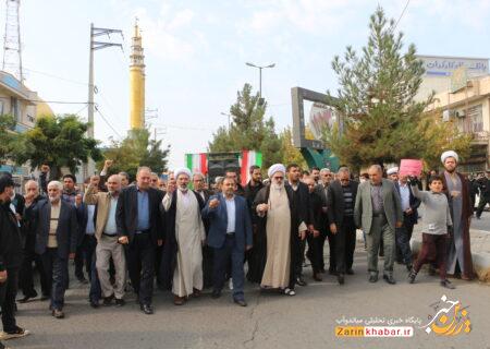 راهپیمایی نمازگزاران میاندوآبی در اعلام انزجار از دشمن