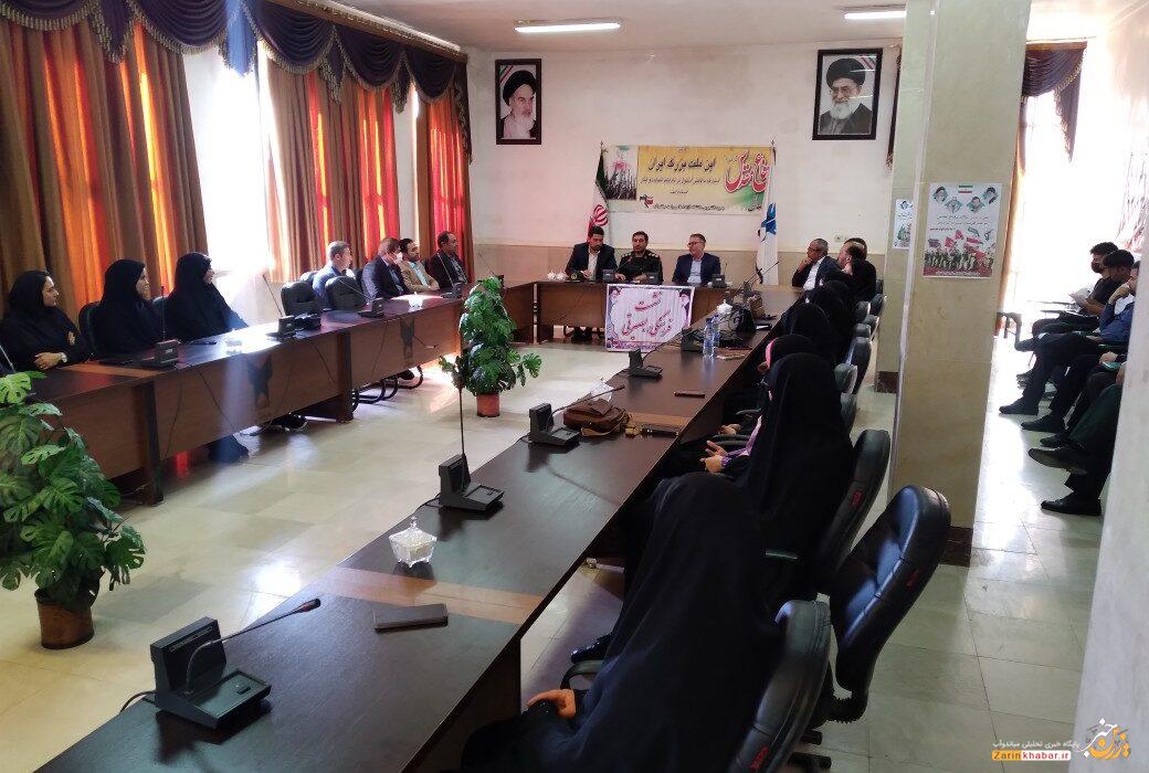 اساتید نقش مهم و برجسته ای در جهاد تبیین دارند