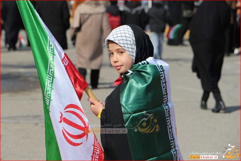 حضور دهه هشتادی‌ها و نودی‌ها در راهپیمایی ۲۲ بهمن میاندوآب/تصاویر
