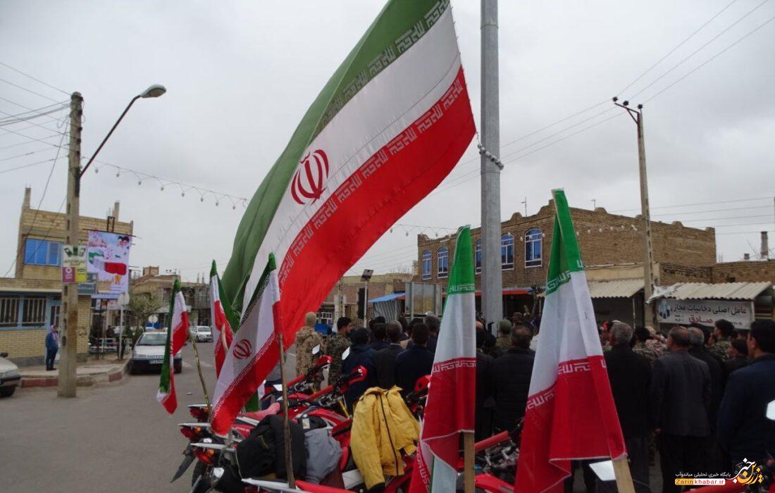 آئین اهتزاز پرچم جمهوری اسلامی ایران در چهاربرج+تصاویر
