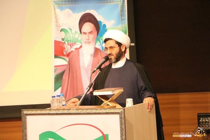 اساتید دانشگاه، شهید چمران را الگوی خویش قرار دهند