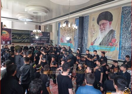 گردهمایی نوجوانان عاشورایی میاندوآب در سوگواره “احلی من العسل”