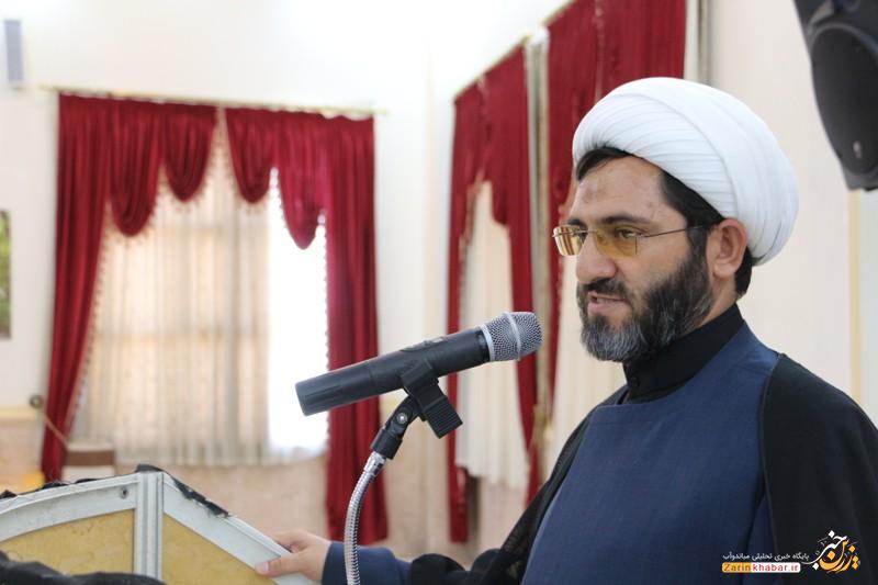 شعار ” لبیک یا حسین” هیمنه استکبار را درهمشکسته است