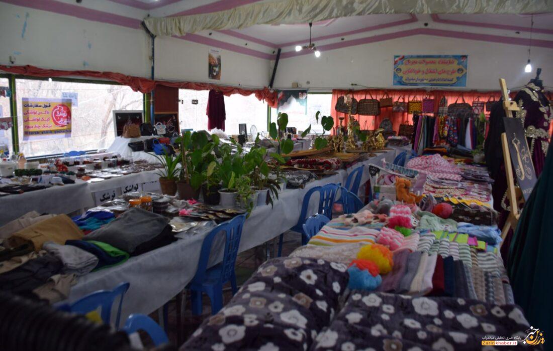 نمایشگاه صنایع‌دستی بانوان در میاندوآب برپا شد