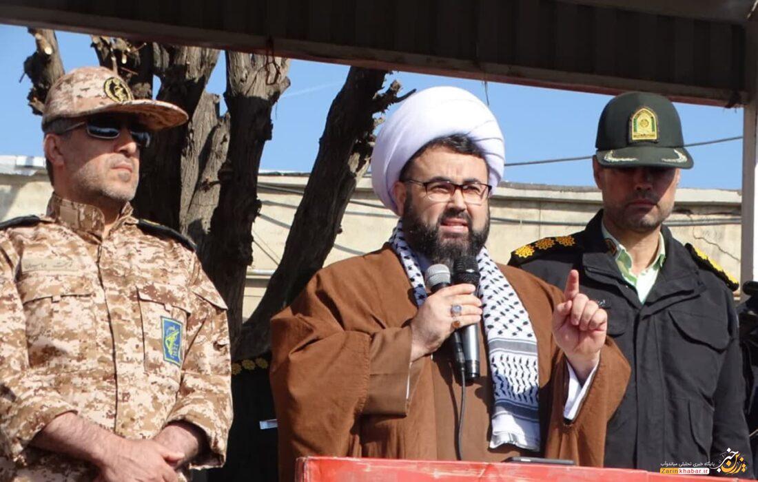 انقلاب اسلامی به ملت ایران عزت داد