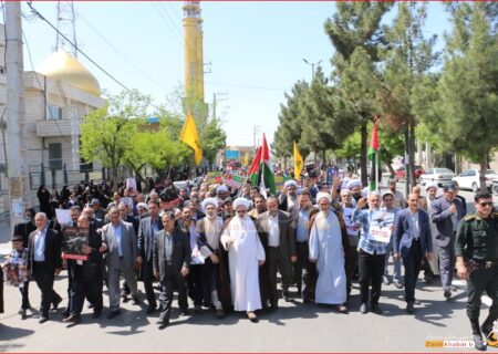 راهپیمایی مردم میاندوآب در حمایت از عملیات «وعده صادق»