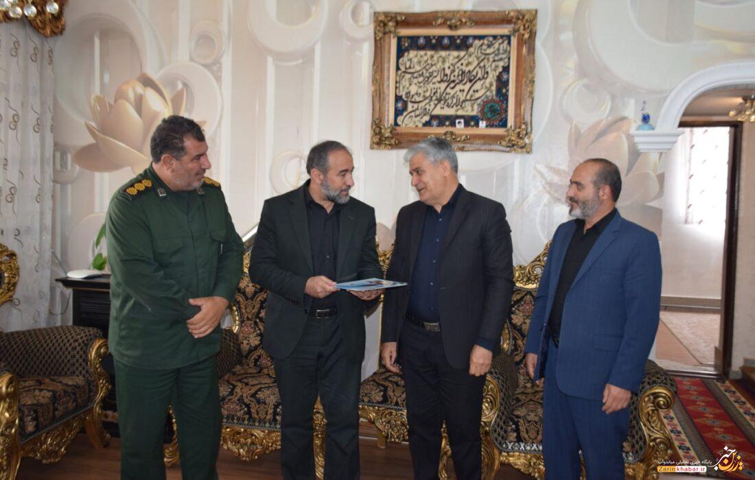 مسئولان میاندوآب به دیدار رزمندگان رفتند