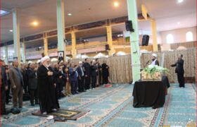 اقامه نمازجمعه میاندوآب در جوار شهید گمنام