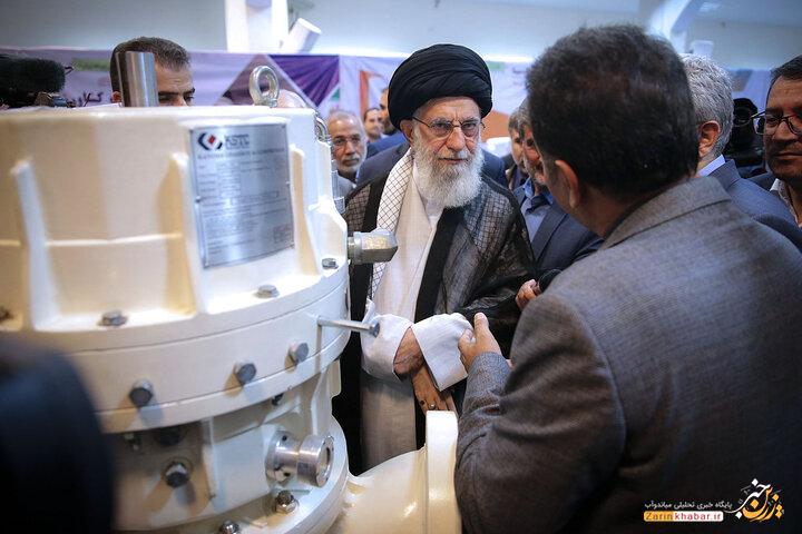بازدید رهبر انقلاب از نمایشگاه توانمندیهای بخش خصوصی