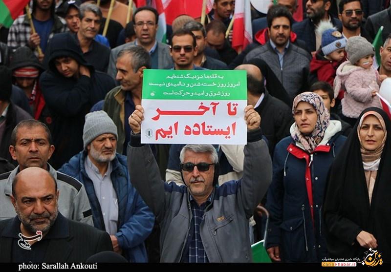 ۲۲ بهمن نماد ايستادگی بر آرمانها است