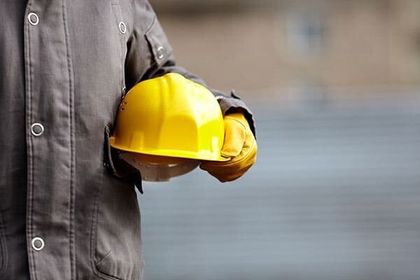 کارگران مهندسان خدمت در جامعه هستند