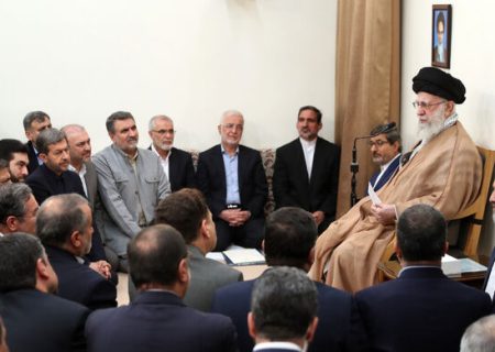 فضای عمومی کشور برای خدمت مناسب است