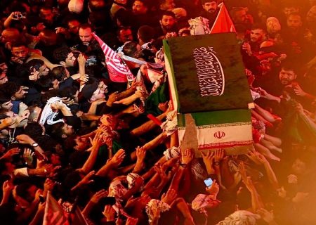 تشییع رهبر شهید، تجلی وفاداری ملت ایران بود