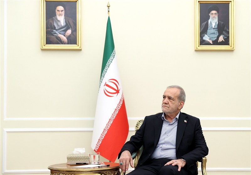 شخصیت آیتالله سیدمجتبی خامنهای استثنائی است